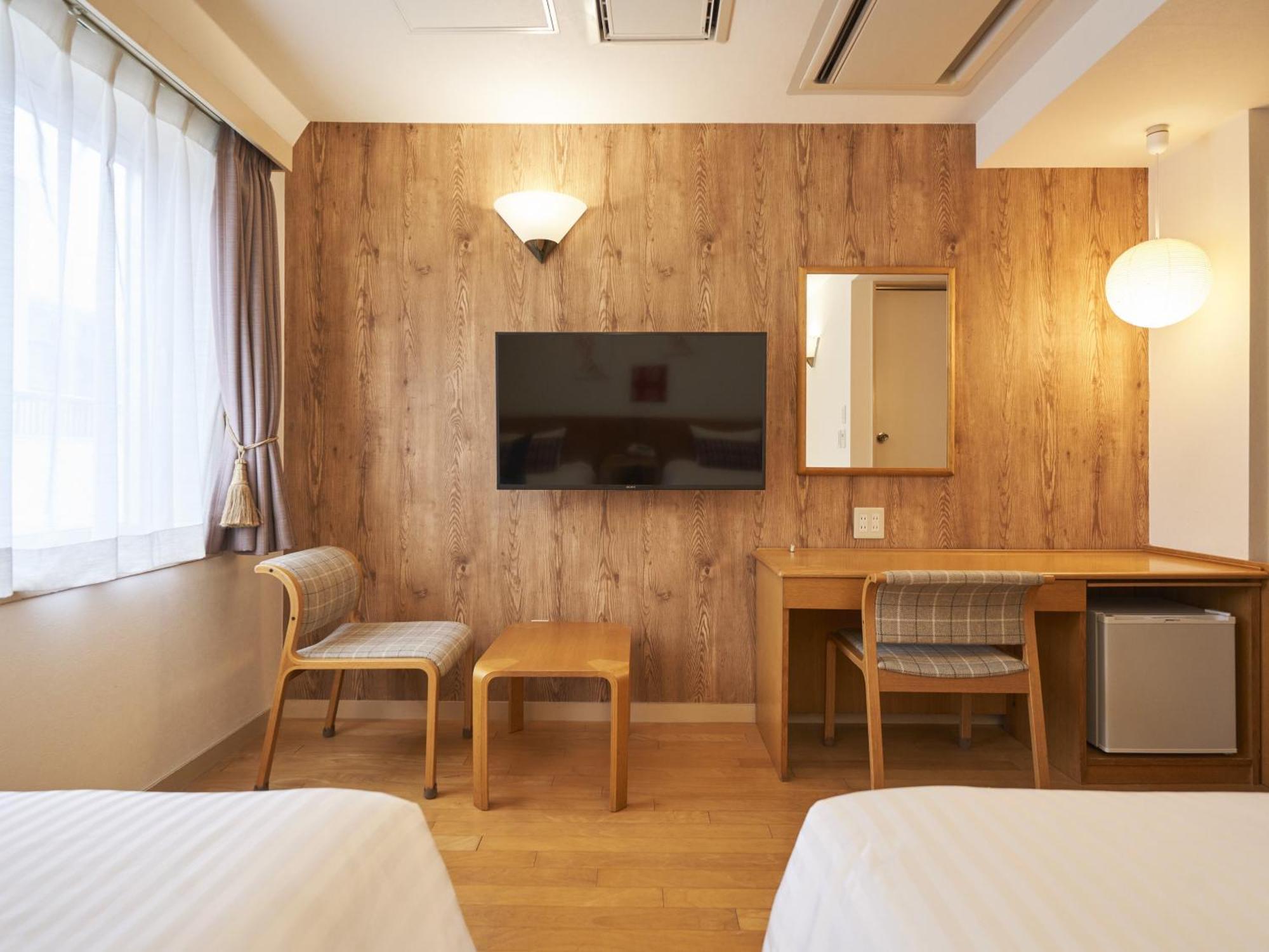 Hotel Toms Tokio Buitenkant foto