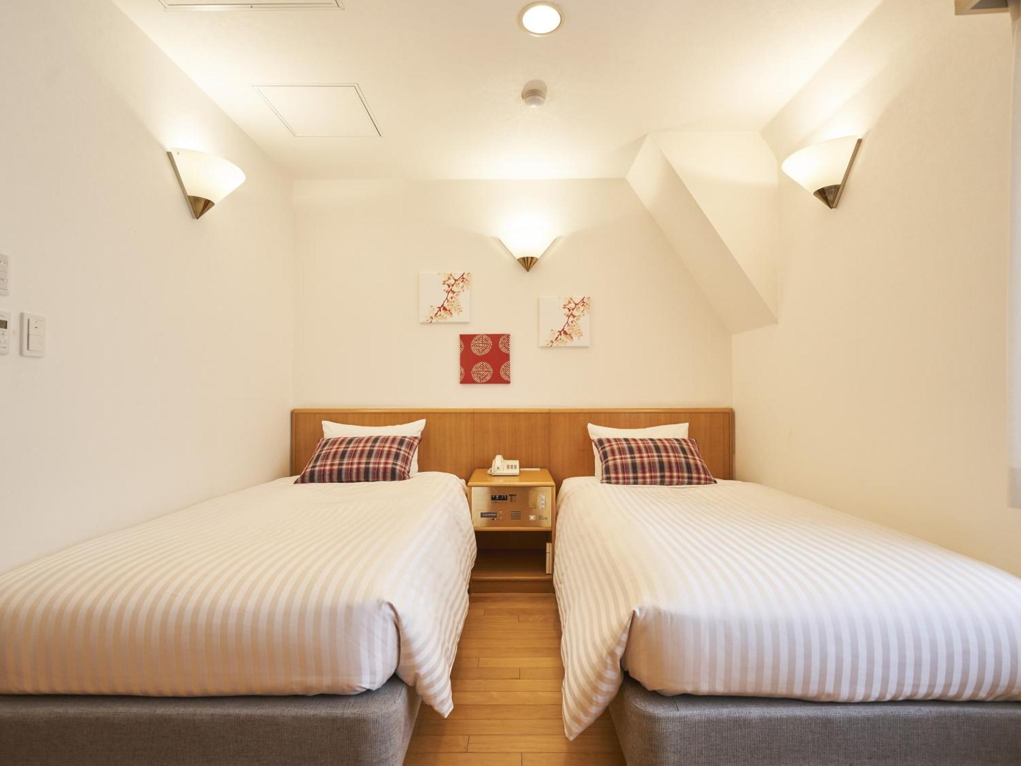 Hotel Toms Tokio Buitenkant foto