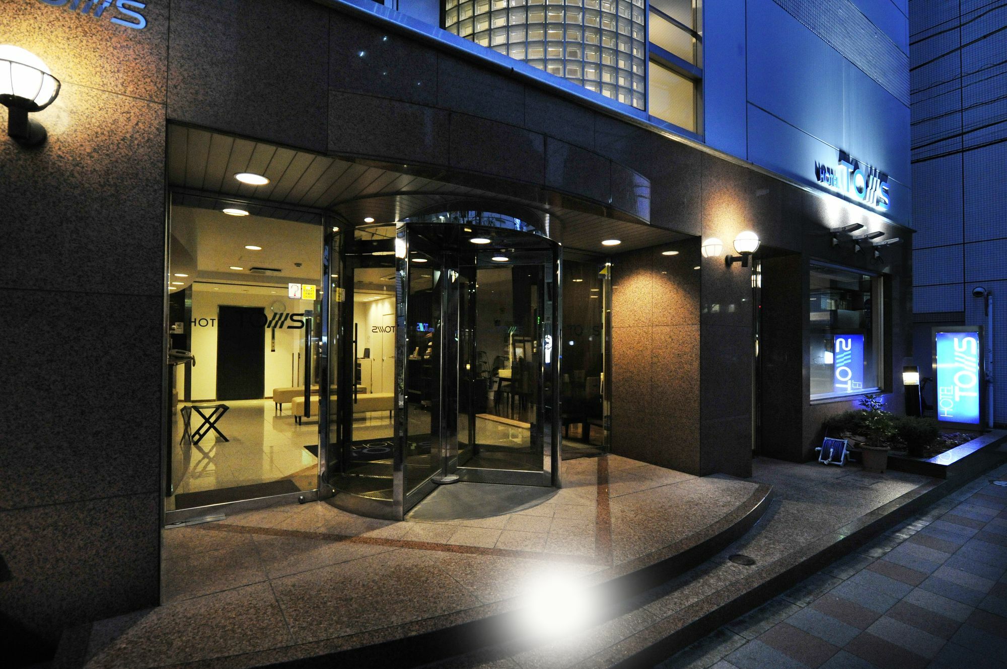 Hotel Toms Tokio Buitenkant foto